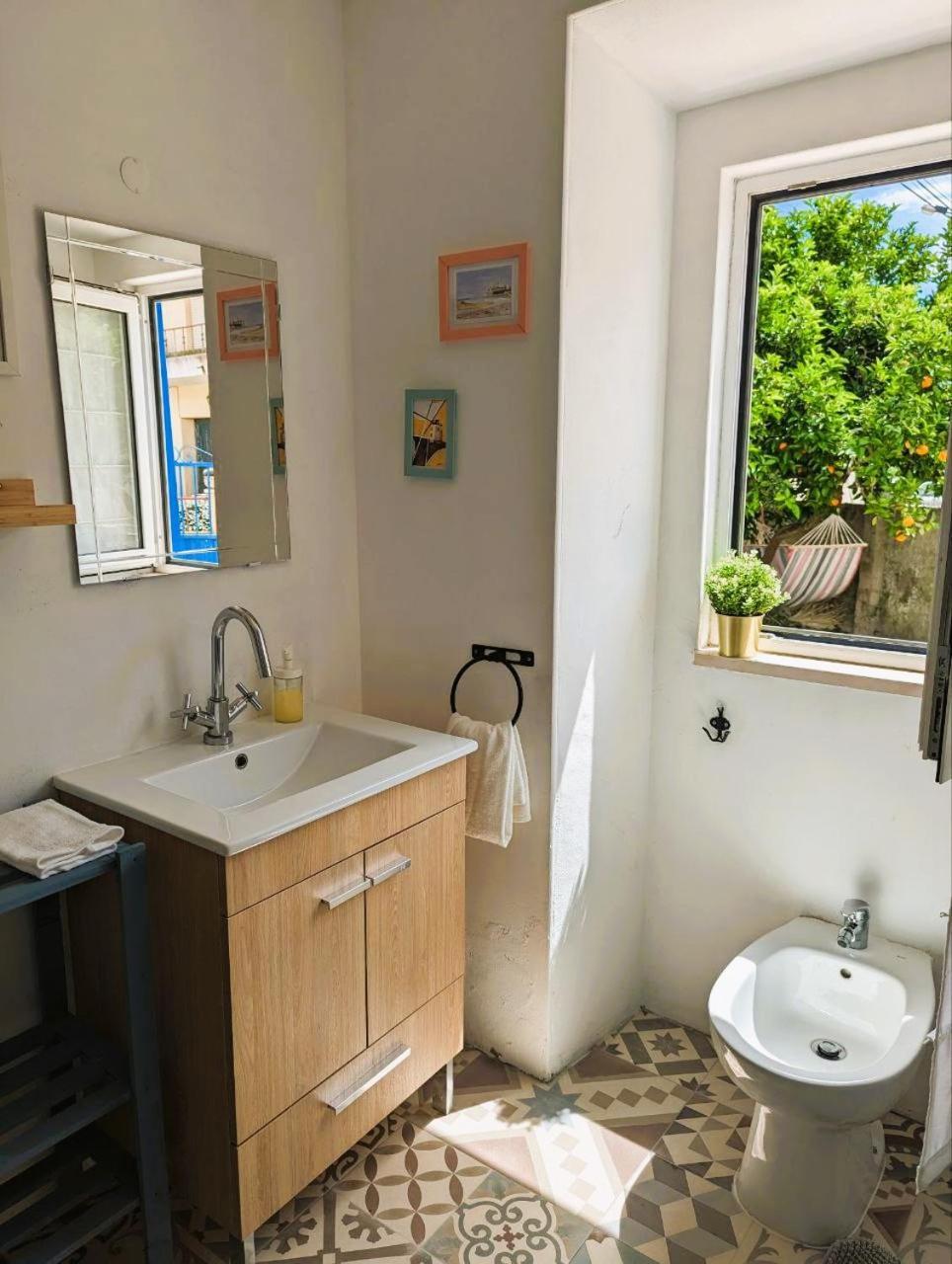 Cozy 3 Bedroom Home - Close To Beach Lourinhã Exteriör bild